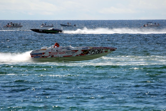 Boat Race at Englewood Beach - 2015 - Slide 11