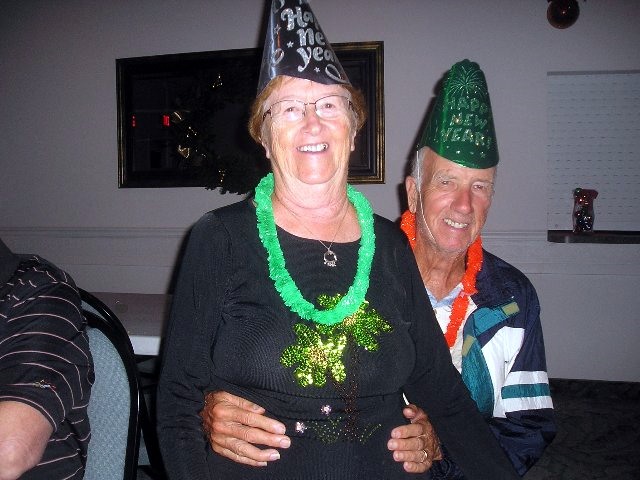 New Years Eve at Gulf to Bay <br> Photos by Ivamae Janes - Slide 15